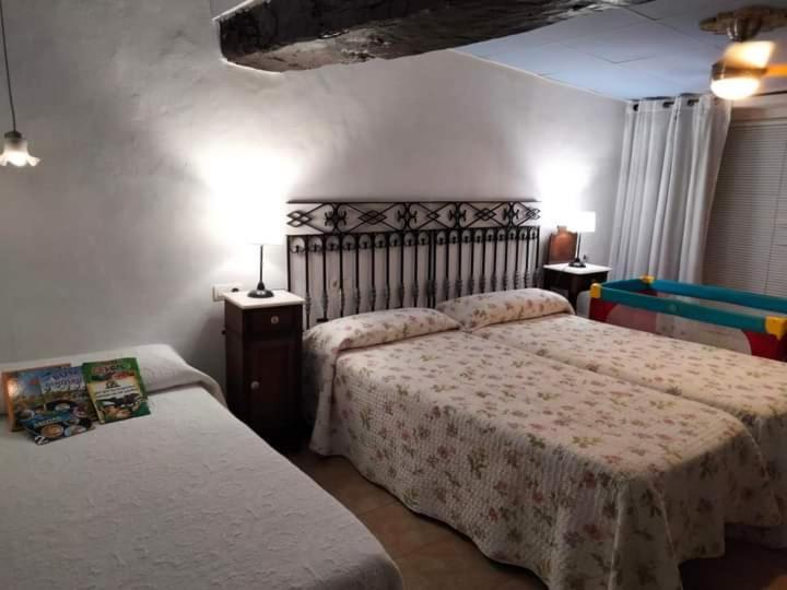 Hostal Los Aromas Villena Eksteriør bilde